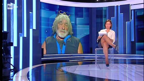 #cartabianca è un programma televisivo condotto da bianca berlinguer in onda su rai 3 dal 7 novembre 2016. Cartabianca Cosce / Bianca Berlinguer Cosce Carta Bianca ...