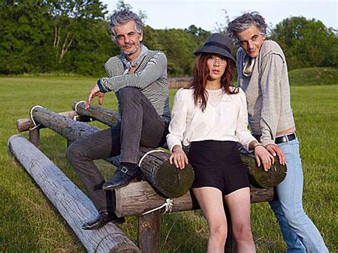 Watch redhead & blonde gangbanged! Blonde Redhead streaming new LP, add release show at Rough ...