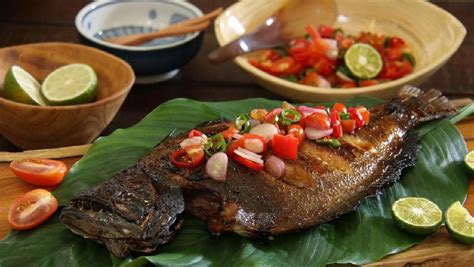 Berapa kalori dalam 1 piring nasi kuning ini? 5 Resep Ikan Bumbu Pedas Mantap, Cocok untuk Lauk Makan Nasi