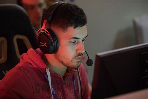 Récord y pimpeano como streamer del año, csgo: Straka se despede da Coscu Army | DRAFT5 - Notícias e ...