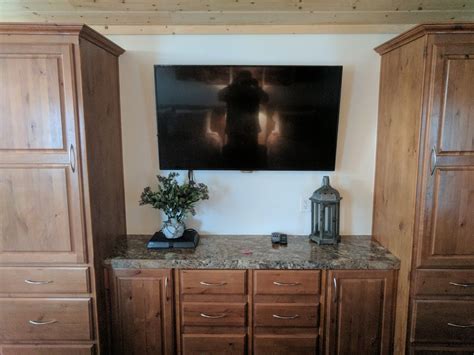 This cabin offers 3 bedrooms with queen size beds and 1 bedroom with 2 twin beds, 1 bathroom, air conditioning, and accommodates 8 guests max including children. Wolf Creek Cabin - PAGOSA SPRINGS RV PARK, CABINS & ATV ...