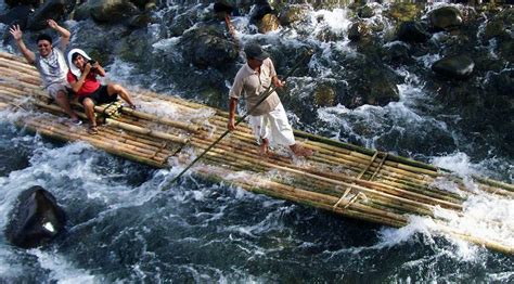 Menentukan dan memaklumkan moncut merah dalam semua kejadian. "Bamboo Rafting" Petualangan Primitif Ala Dayak Loksado ...