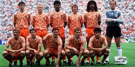 In 1988 is het nederlands elftal europees kampioen geworden met de beste spelers. Nederlands elftal 1988 01 | 't Stormt evenementen