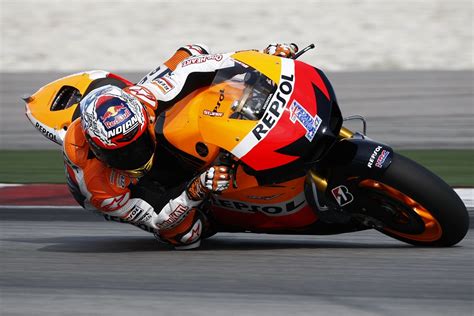 79 likes · 1 talking about this. Casey Stoner Pensiun dari Moto GP Akhir 2012 ~ Update Moto ...