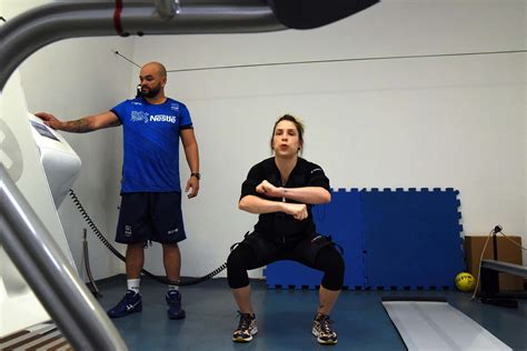 Camila de paula brait (frutal, 28 de outubro de 1988) é uma jogadora de voleibol brasileira. Após gravidez, Camila Brait treina e já planeja retorno às ...