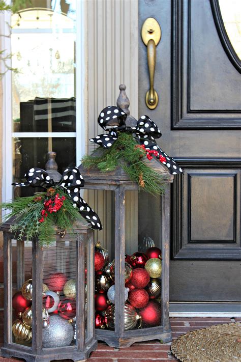 Christmas wreaths, no matter outside or inside you 65 amazing christmas lanterns for indoors and outdoors. 32 Best Lantern Decoration Ideas and Designs for 2020