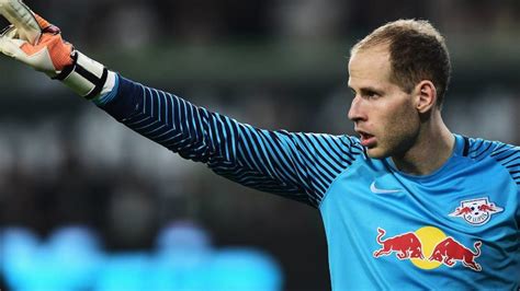 Péter gulácsi plays for the hungary national team in pro evolution soccer 2020. Koronavírus: a magyar labdarúgó-válogatott kapusa, Gulácsi ...