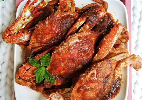 Ayam masak merah is a malaysian traditional dish. Resipi Ketam masak merah oleh Atie SweetChocbakeries - Cookpad