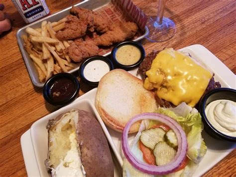 Get breakfast, lunch, or dinner in minutes. APPLEBEE'S, New Braunfels - Photos & Restaurant Reviews ...