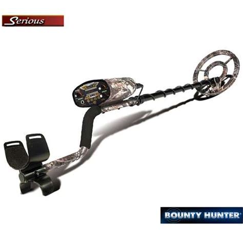 Camo ls metal detector from bounty hunter is a new professional product with a combination of camouflage colors and an optimized design that offers comfort, with simple controls, complete with all the functionality to search in all situations. CAMO LS - Geotek Center - Metal Detector, Cercametalli e ...