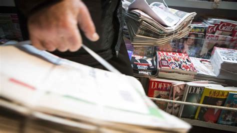 Massive forest fire engulfs mediterranean district. Turkey: Newspaper, magazine circulation falls in 2017