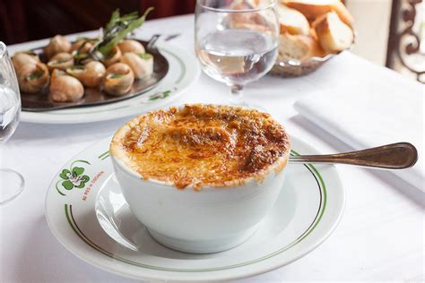 Seule et en manque, elle se déchaine sur la queue de ce cleb veinard 79770. Cuisine française à Paris : le restaurant traditionnel Au pied de cochon