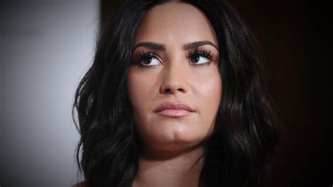 The demilovato community on reddit. 911 call released in Demi Lovato reported overdose Video ...
