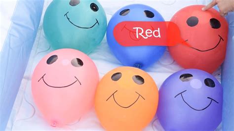 It fits in the bath, dries quickly, and you don't have to hold your baby in place and try to bathe them at the same time. Learn Colors With Wet Smiling Balloons in Bath Tub | Video ...