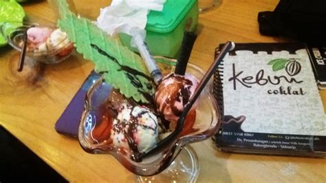 Perlahan tapi pasti, dia mencapai tujuannya. Kuliner Krian - Cafe Kebun Coklat ~ Haya_zone