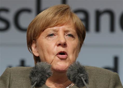 La canciller alemana, angela merkel, permitirá a rusia completar la construcción de su gasoducto, a pesar de la condena por parte de la otan, indican fuentes de bloomberg. Merkel llama a luchar de forma consecuente contra la ...