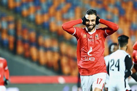 نشر عمرو السولية لاعب النادي الأهلي عبر خاصية استوري بحسابه بإنستجرام صورة صورة له مع صديقه محمود كهربا من تدريبات الفريق. عمرو السولية هزق الاهلي زمان .. الحقيقة كاملة حول تحفيل ...