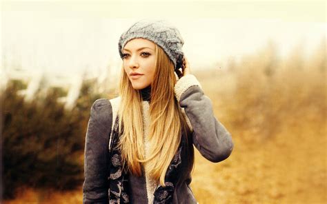 Also you can download all wallpapers pack with amanda seyfried free, you just need click red download button on the right. Amanda Seyfried Wallpapers - Wallpaper Cave
