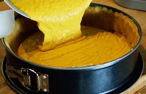 Maybe you would like to learn more about one of these? Kürbiskuchen mit Quark Rezept - Fein und Fruchtig ...
