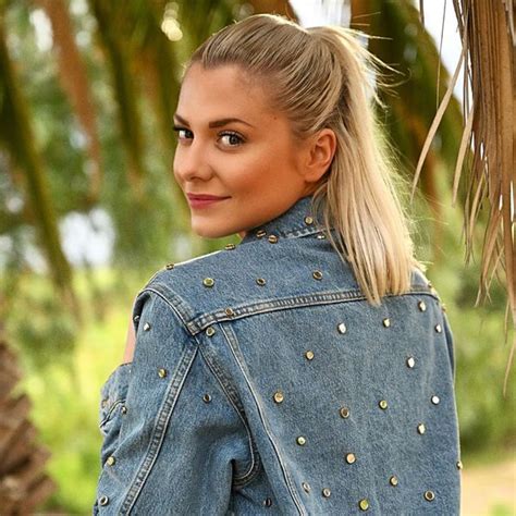 Ach ja, wie sehr ich meine heimat vermisse! Valentina Pahde | Promiflash.de