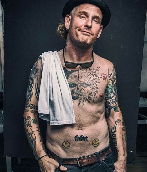 Tattoofilter is a tattoo community, tattoo gallery and international tattoo artist, studio and event. Pin by 𖤐𝔏𝔞𝔲𝔯𝔶𝔫 𝔗𝔞𝔶𝔩𝔬𝔯𖤐 on Corey Taylor | Slipknot corey ...