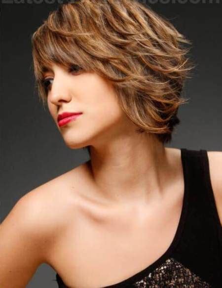 25.short flip haircut for round face. 20 Short Layered Haircuts