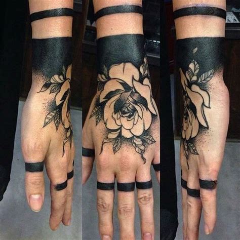 Taking the traditional black on a white tattoo, and changing it up to white on black, an inverted design is the reverse of the standard image. Amazing Blackwork Stil Handgelenk Tattoo der detaillierten ...