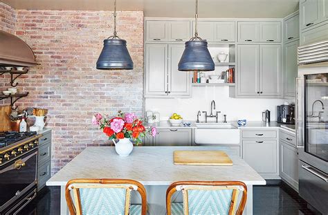 Follow interior designer julia kendall's choosing the right colour for kitchen cabinets isn't just about light, though. Tour a New York Kitchen Makeover Designed by Jenny Wolf