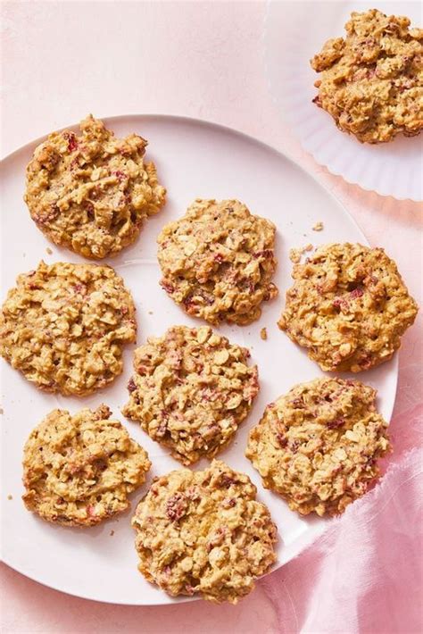 This is the best small batch oatmeal cookie recipe! Dietetic Oatmeal Cookies / Peanut Butter Banana Breakfast ...
