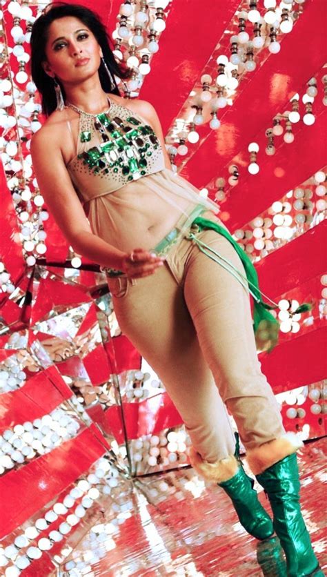 Home » anushka shetty » tollywood » anushka shetty hot thigh show pics. Actress Anushka Shetty biography body meaurements photo ...