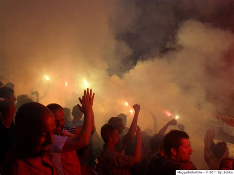 Saravalle, stadio olimpico, 1000 néző v.: San Marino - Magyarország 0 : 3, 2011.06.07. (képfeltöltés ...