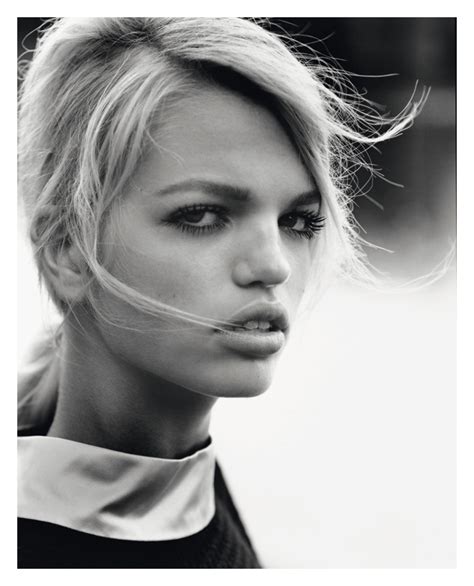 Incredible and beautiful contortionist tanja. STYLE ICON: Daphne Groeneveld - The VandalList