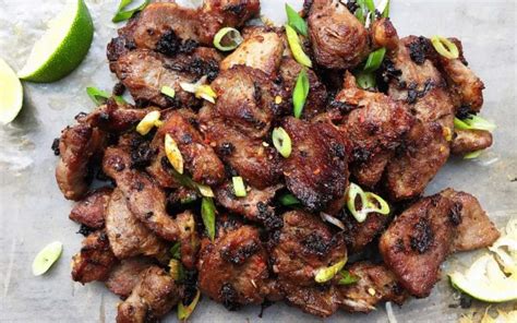 This vietnamese pork recipe is an epic vietnamese food speciality that's easy to recreate in your own home. Vietnamese Restaurant-Style Grilled Lemongrass Pork - I ...