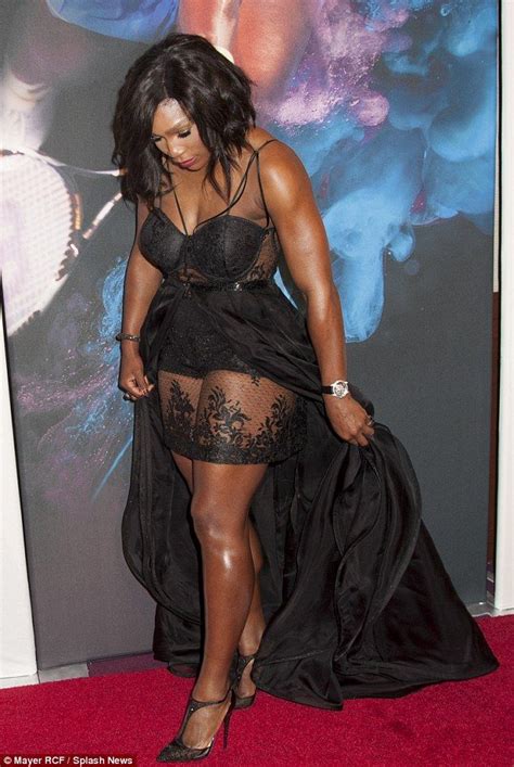 17 июня 1980 | 41 год. Serena Williams flashes her muscular thighs in sheer gown ...