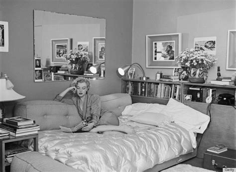 Maybe you would like to learn more about one of these? Marilyn Monroe's Bedroom Inspires Us To Get Cozy (PHOTOS ...