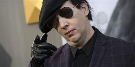 Marilyn manson ungeschminkt sieht er aus wie nicolas cage. Nuevas FOTOS de Marilyn Manson SIN maquillaje - Foro Coches