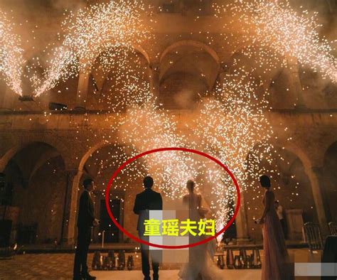 On october 1, 2019, tong yao and wang ran ( 王冉 ), seventeen years her senior, married in an ancient castle in italy. 童瑤嫁了!老公是比她大17歲的哈佛高材生，也是資本大佬 - 每日頭條