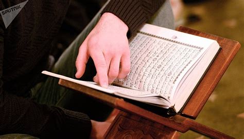 Bacaan naql dalam alquran qs al hujuraat ayat 11. Inilah Jawaban Alquran untuk Menghadapi Masalah - Islampos