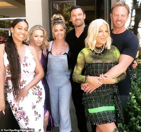 Icon of the 90's, tori spelling, is collaborating with sodastream to help spread the message. The 90s are back and so is Tori Spelling, who appears as ...