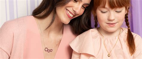 We did not find results for: 5 Perfect First Time Mom Gifts | My Name Necklace