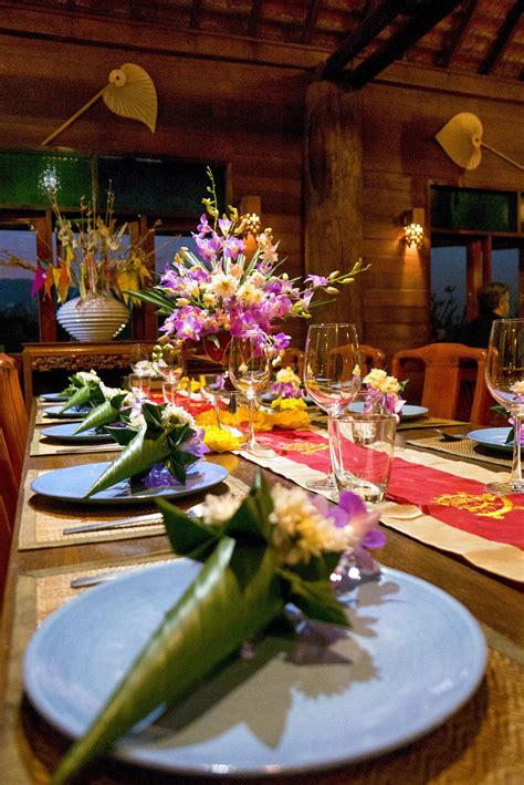 Thai foods are deliciously aromatic, with sweet, sour, spicy and salty. Thai dinner party in 2020 | Dinner party decorations ...