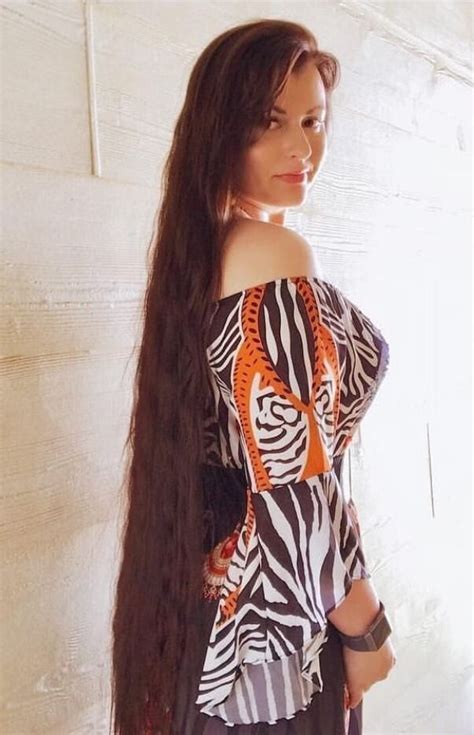 Pin by D F on Beautiful long hair | Beautiful long hair ...