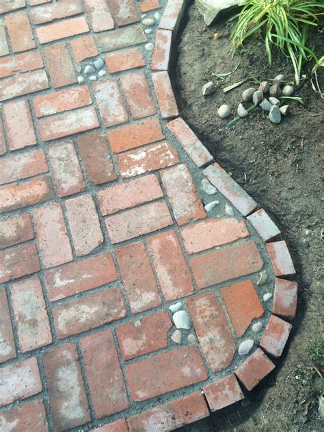 Brick patios are the customary bearer for class and classiness when building an outdoor patio, adding a rather formal touch to your backyard or patio. Awesome Brick Patterns Patio Ideas For Beautiful Yard 3107 ...