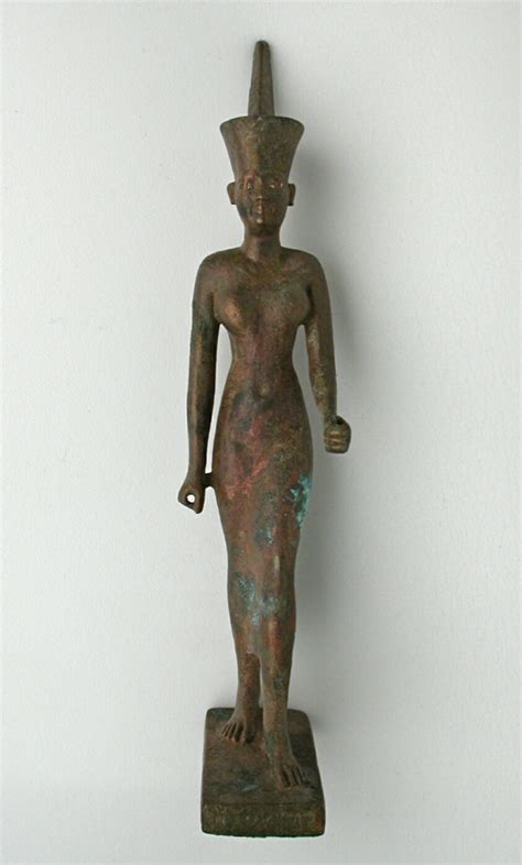 Statuette of the Goddess Neith | The Art Institute of Chicago