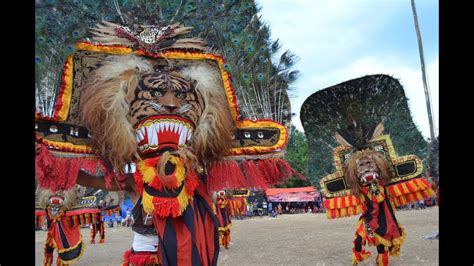 Razak mohaideen yang ditayangkan di pawagam. Reog Ponorogo Asli - Spektakuler Bujang Ganong Full Edan ...