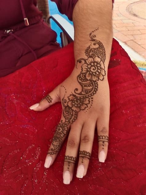 Polish up your look at vibrant nail salon in boston, ma handle it in style with a gel polish manicure. Hire Ancient Fire Henna - Henna Tattoo Artist in Boston ...