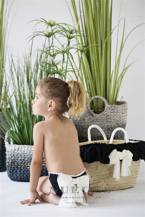 Culetin nina tucana kids you searching for is available for you here. Nueces Kids Culetín Negro & Lazo Tul Crudo | Missbaby
