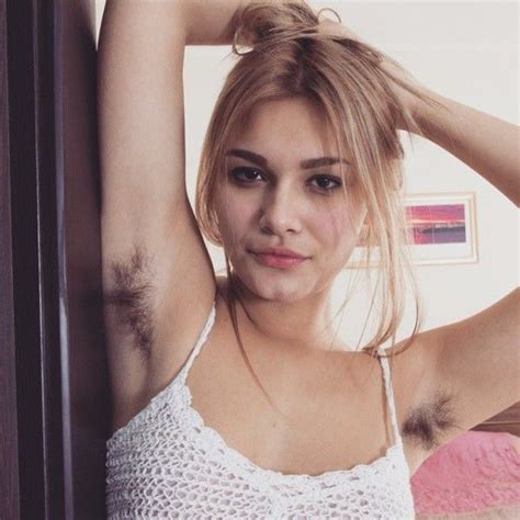 Select from premium armpit hair of the highest quality. Armpit Hair Is Trending, And It's A Step Forward For Women ...