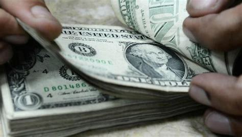 Venta utiliza este conversor para convertir rápidamente de pesos a dólares blue y viceversa, ya que este utiliza el precio del dólar paralelo actualizado de preciodolarblue.com.ar. Argentina: conoce aquí el precio del dólar hoy miércoles ...