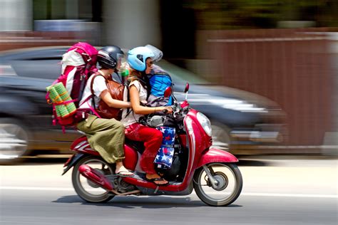 Faites votre choix parmi les nombreuses scènes similaires. Renting a Motorbike in Thailand: Everything you Need to Know